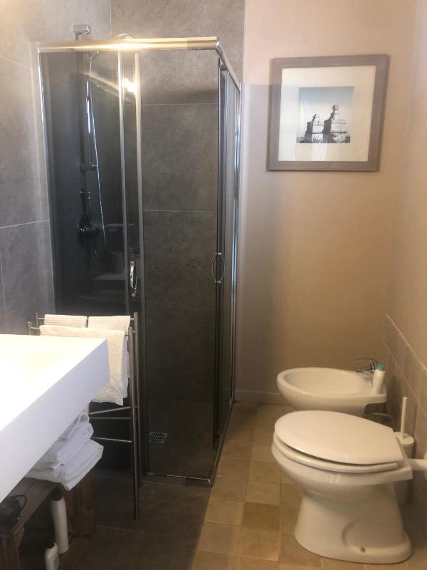 Double or Twin Room with Garden View image 4