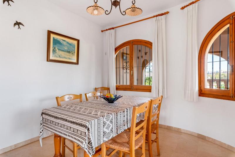 Villa Cruz - PlusHolidays - image 10