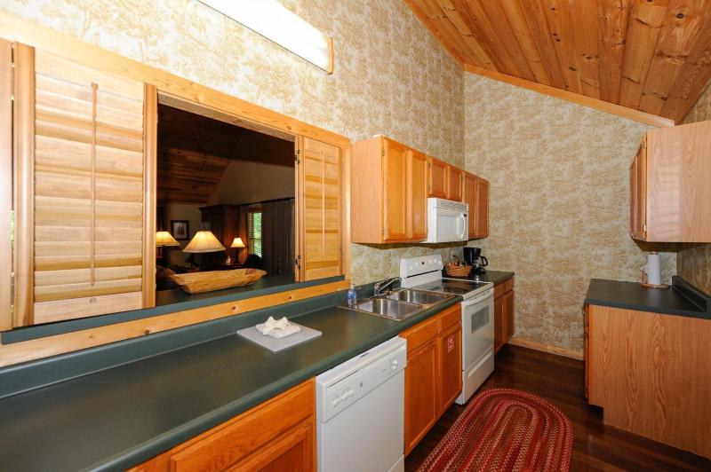 Luxury One-Bedroom Cabin with Kitchen image 3
