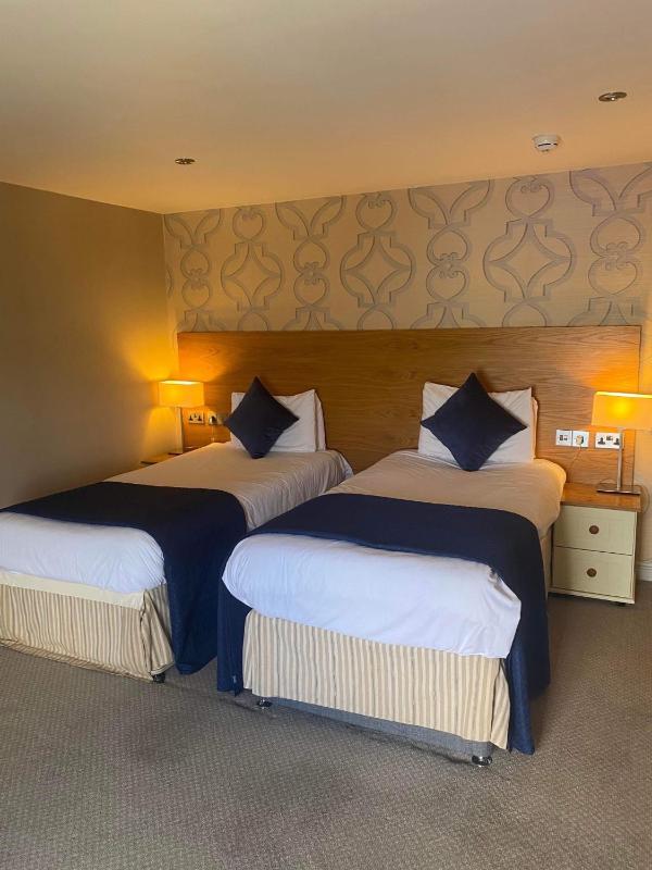 Twin Room with Sea View image 3