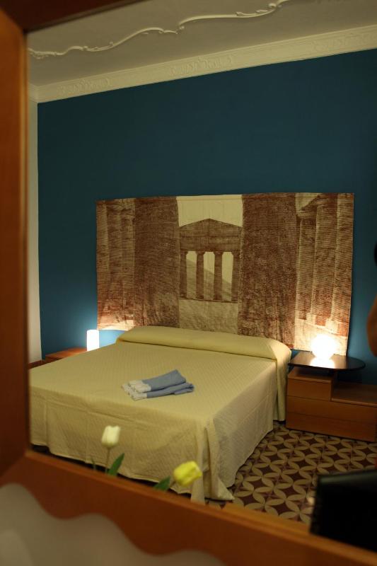 Double or Twin Room image 4