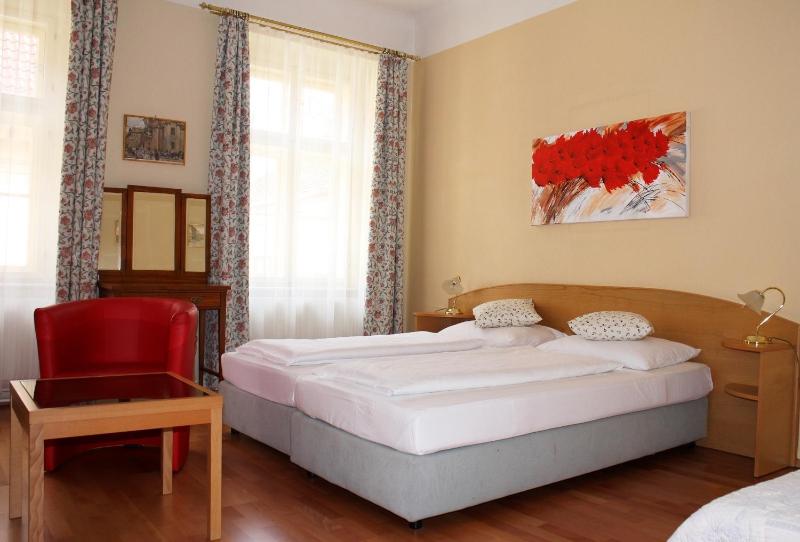 Triple Room image 4
