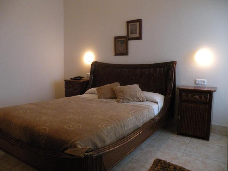 Double Room with Terrace image 4