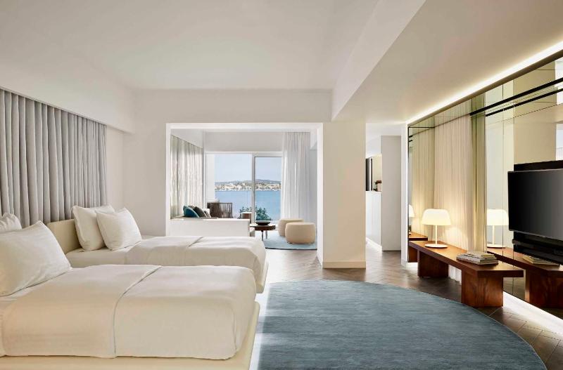 Ultra Suite with Sea View image 1