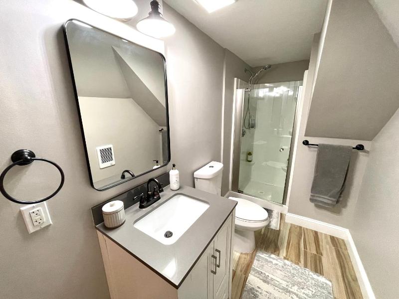 Deluxe Family Suite image 4