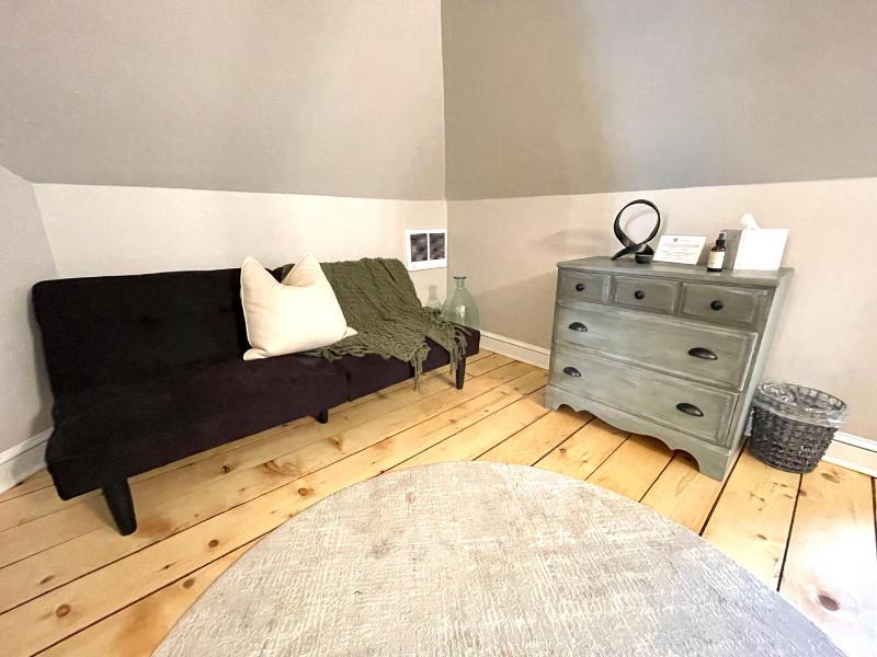 Deluxe Family Suite image 2