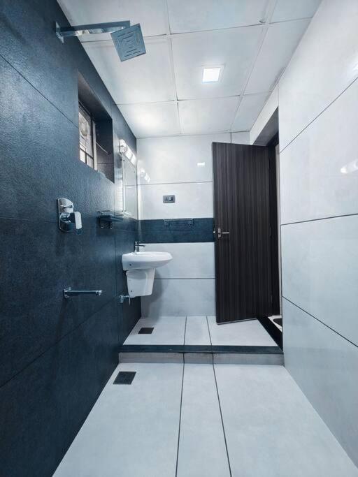 Ishaara Prime Villa - Personalized stay with amenities at heart of City - image 29