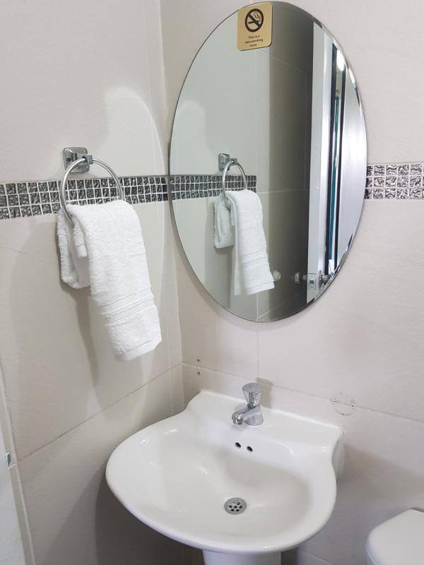 Jazmin's Apartment - image 7
