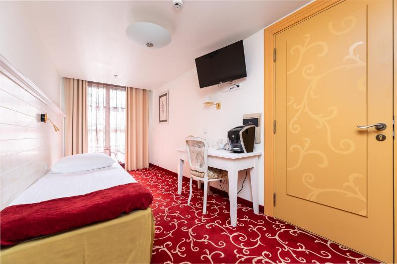Standard Single Room with Free Parking image 1