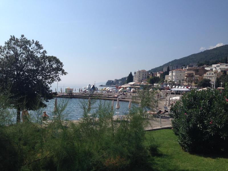 Opatija Central Studio Apartment - image 17
