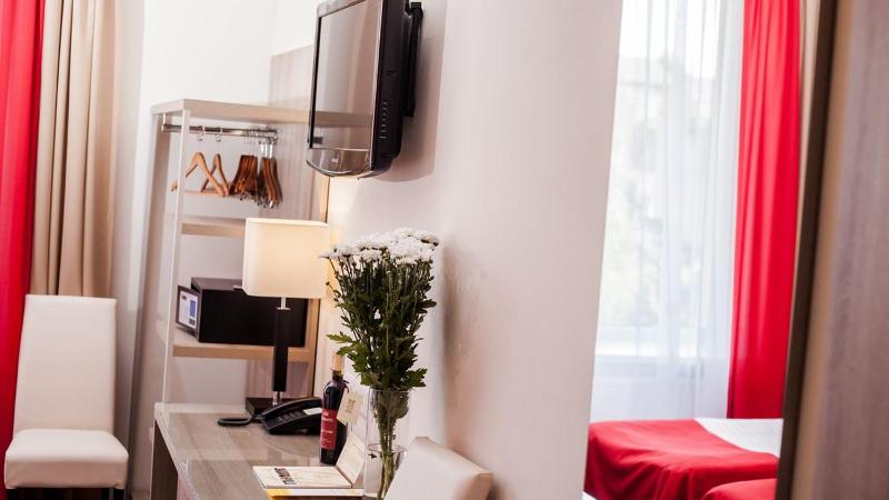 Single Room image 1