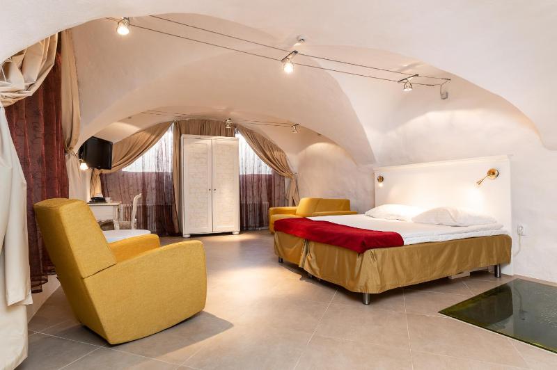 Superior Double or Twin Room with Free Parking image 3