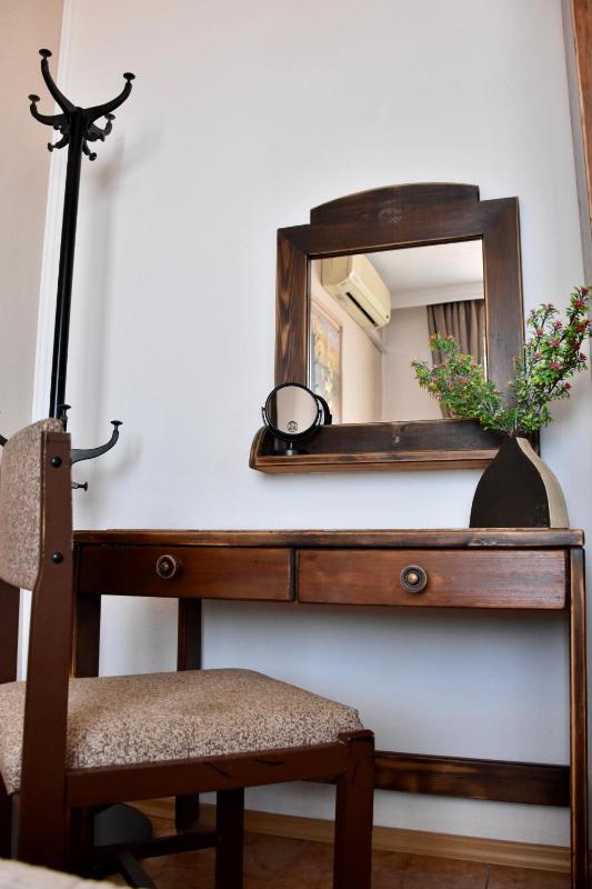 Double Room with Balcony image 3