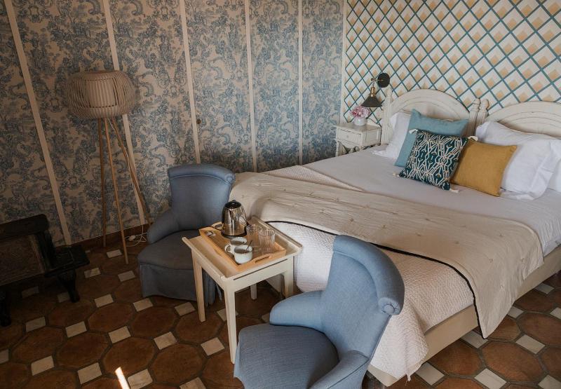 Classic Double Room with Terrace image 4