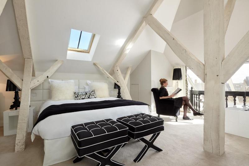 Suite Clarance image 3