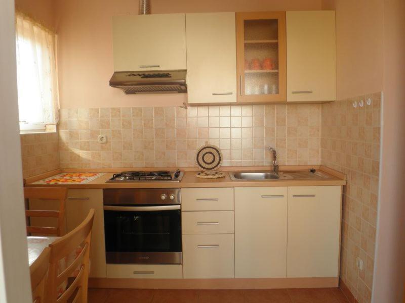 Apartments Dijana - image 8