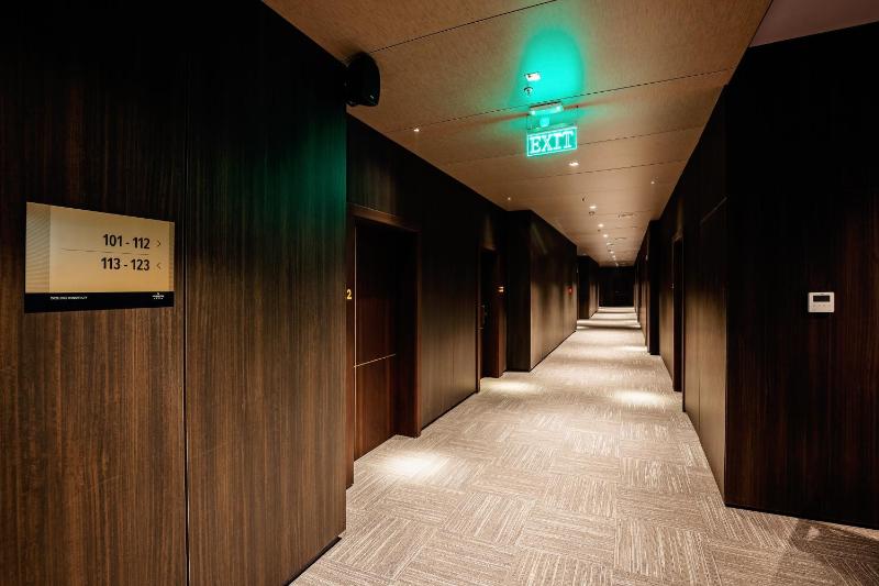 Deluxe Triple Room image 2