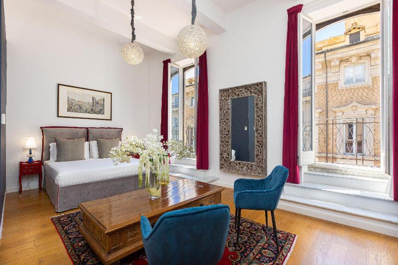 Junior Suite with Balcony image 1