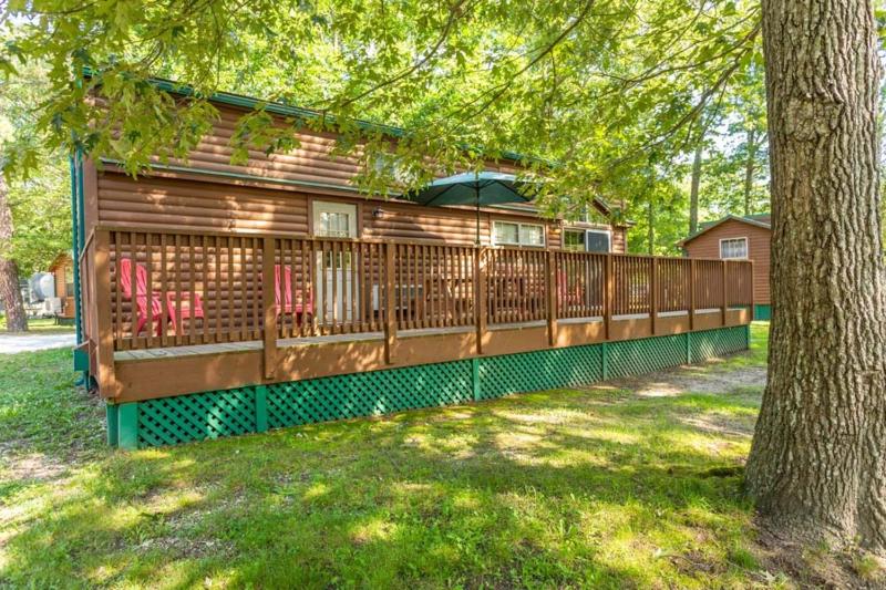 Lakefront Cottage with Loft (Pets Allowed) image 3