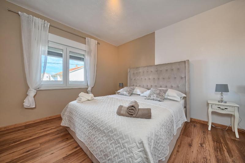 Jakov Haus - image 28