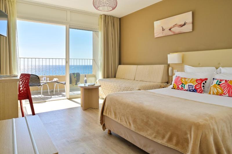 Room Sea View with Balcony image 1