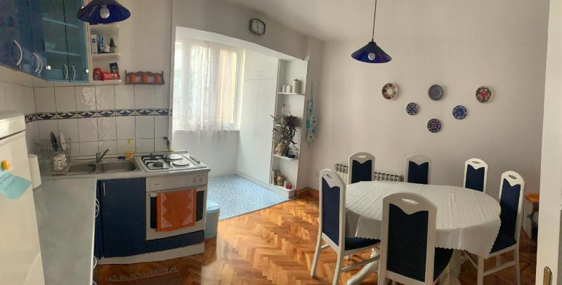 Youth Theatre Apartment - image 14
