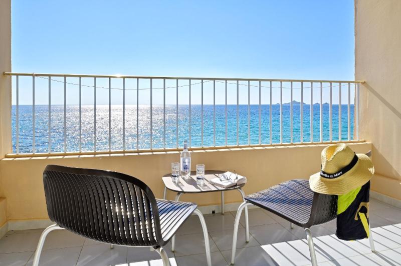 Room Sea View with Balcony image 3