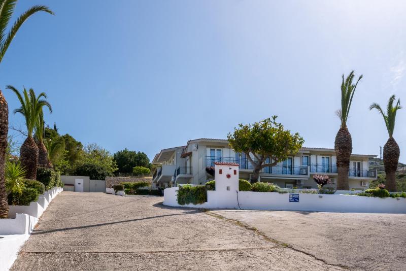Nondas Apartments - image 10