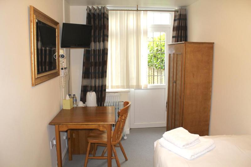 Economy Single Room image 1