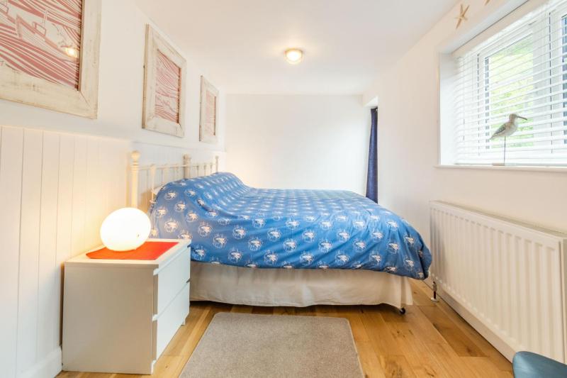 Quayside House - image 24