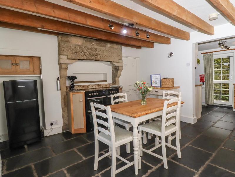 Silver Hill Cottage - image 3