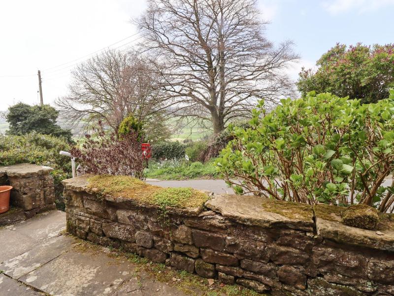 Silver Hill Cottage - image 31
