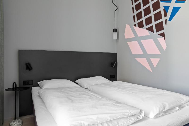 Standard Double or Twin Room image 3