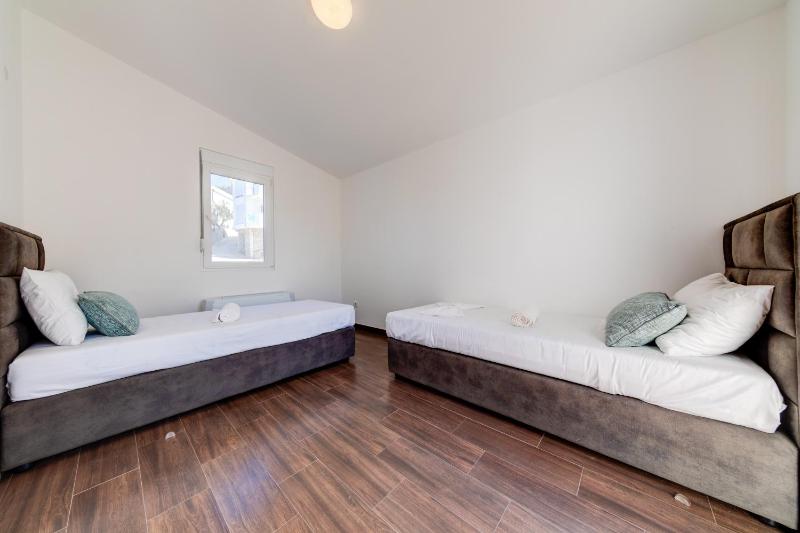 Two-Bedroom Villa image 4