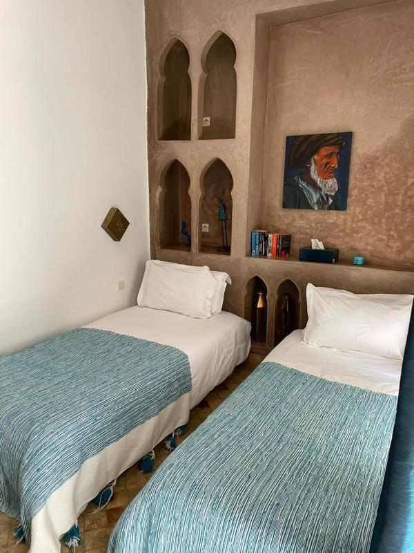 Blue Twin Room image 2