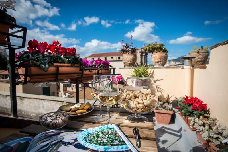 Residence Torremuzza - Charming House In The Heart Of Palermo with lovely view - image 6