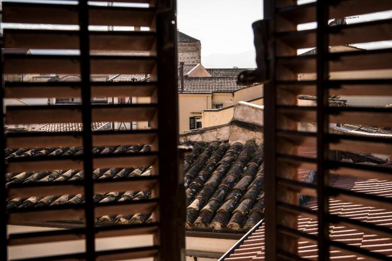 Residence Torremuzza - Charming House In The Heart Of Palermo with lovely view - image 9