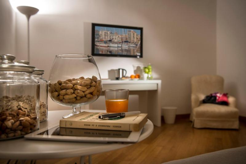 Residence Torremuzza - Charming House In The Heart Of Palermo with lovely view - image 24