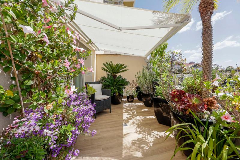 Cidadela - Luxury Apt with Pool - image 37