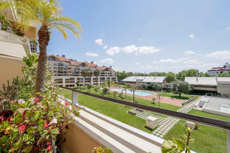 Cidadela - Luxury Apt with Pool - image 31