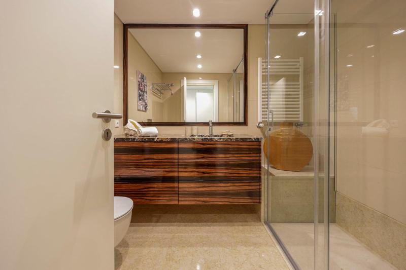 Cidadela - Luxury Apt with Pool - image 35