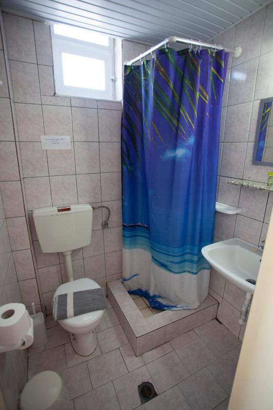 One-Bedroom Apartment (2 Adults) image 3