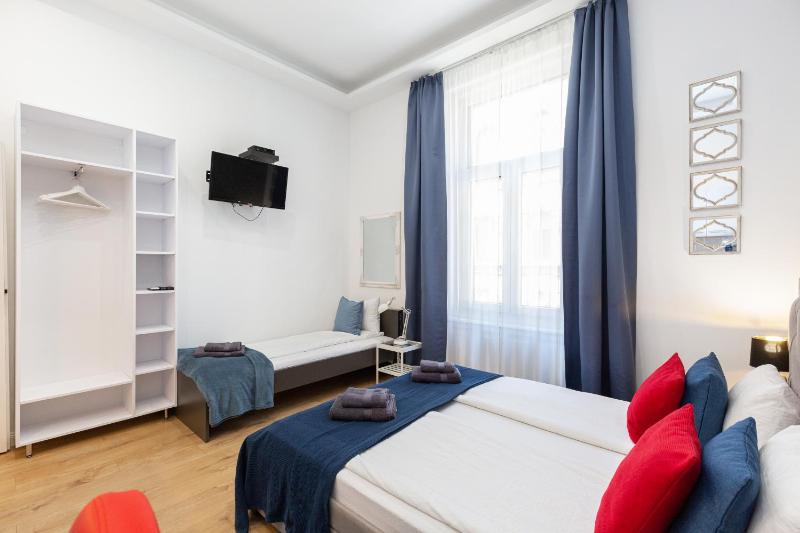 Deluxe Apartment image 3