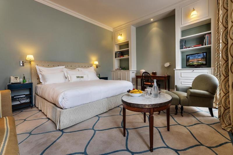 Superior Double Room image 1