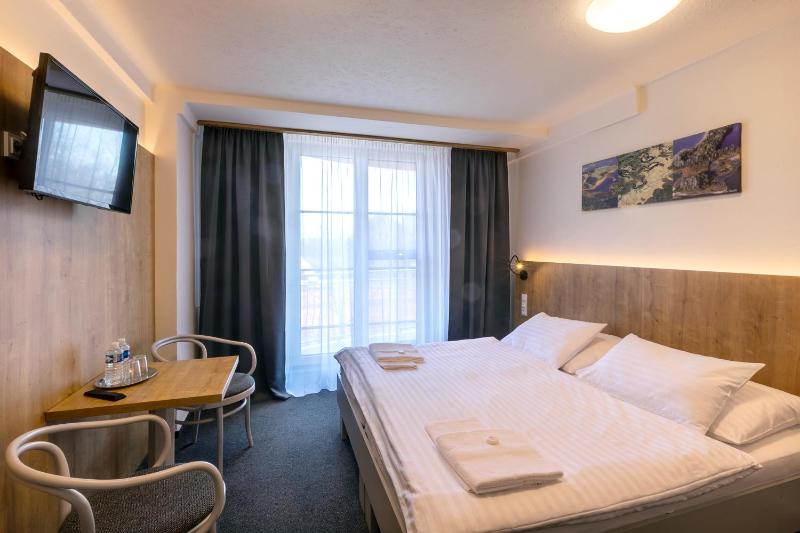 Large Double Room image 4