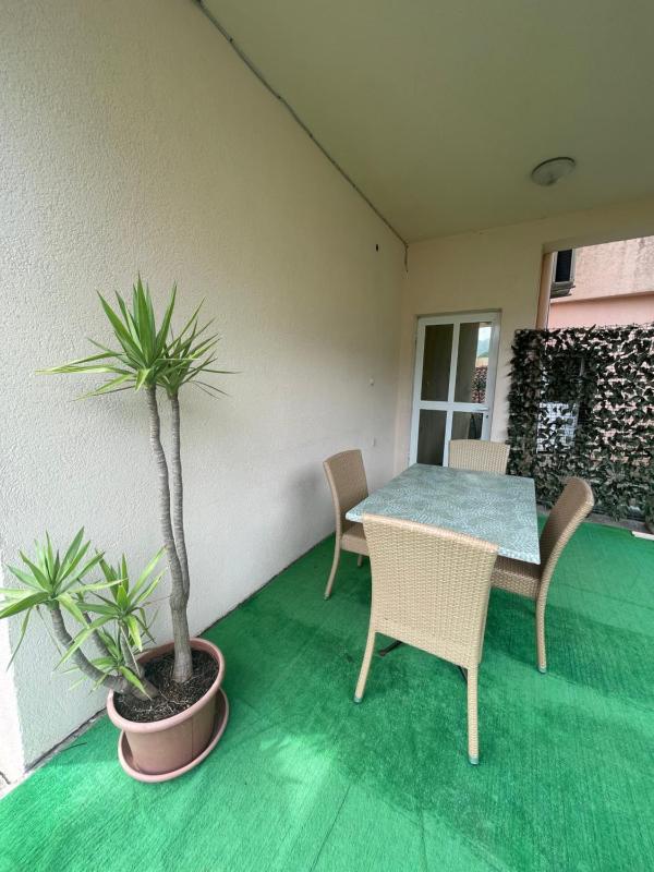 Comfort One-Bedroom Apartment with Terrace image 3