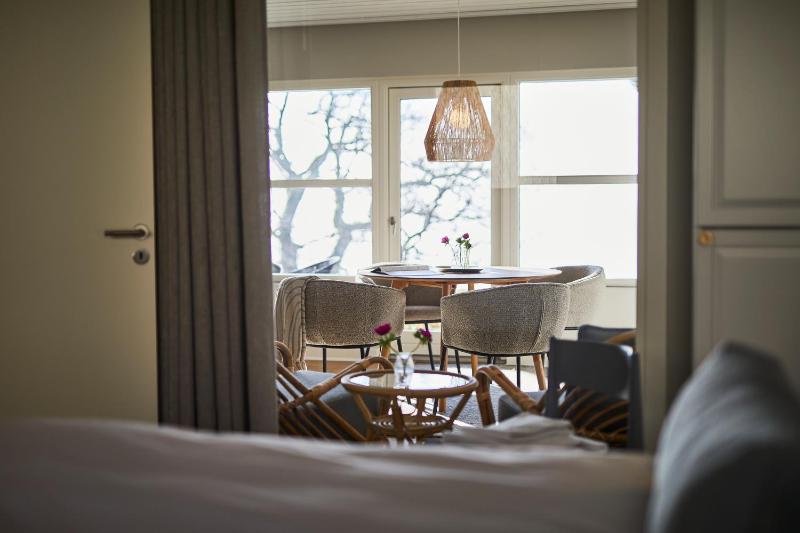 Two-Bedroom Apartment with Sea View image 2
