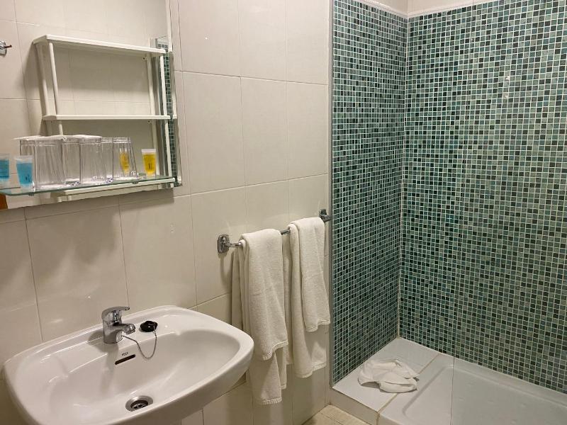 Triple Room image 2