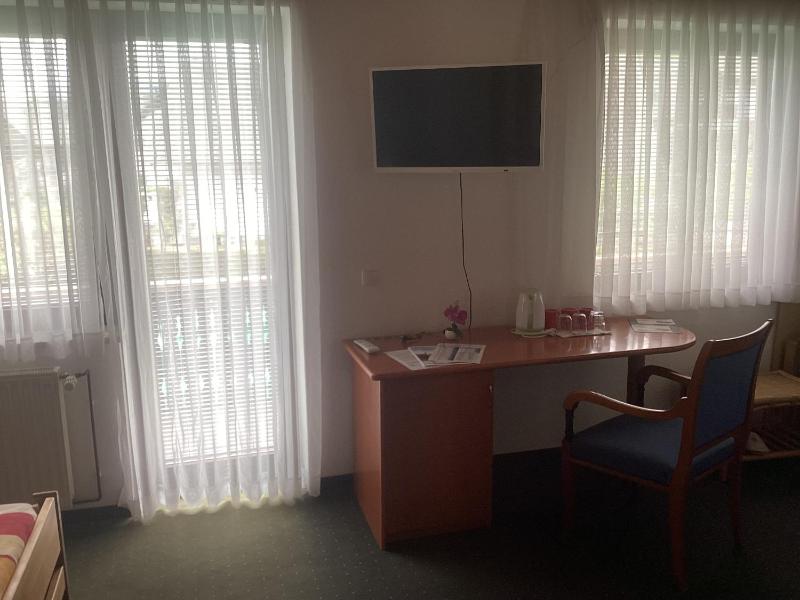 Triple Room with Private Bathroom image 4