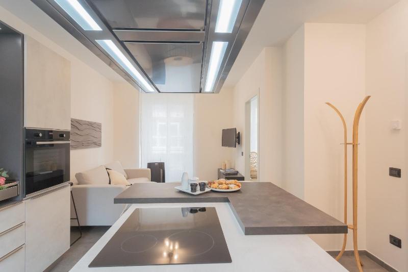 Enchanted Como Lake - City Apartment - image 33